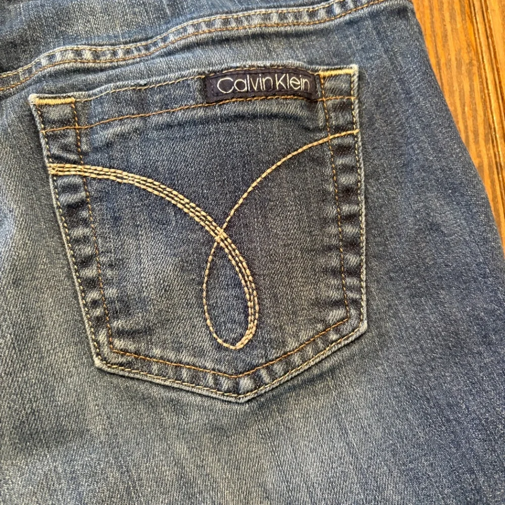 Calvin Klein ultimate boot cut blue jeans size 6 - Picture 2 of 7
